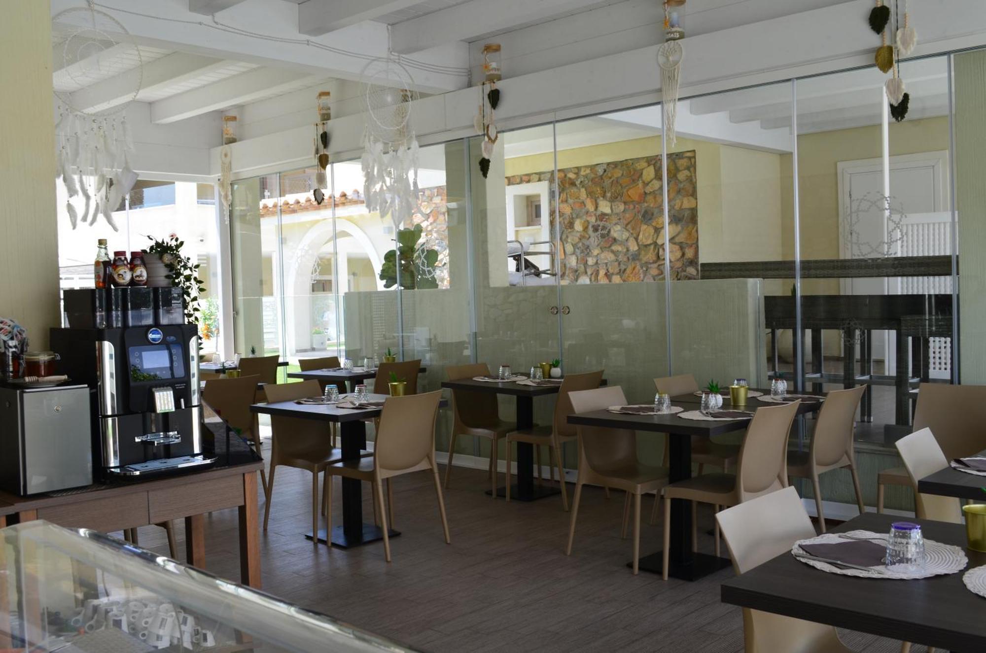 Suimi'S Hotel Villasimius Exterior photo