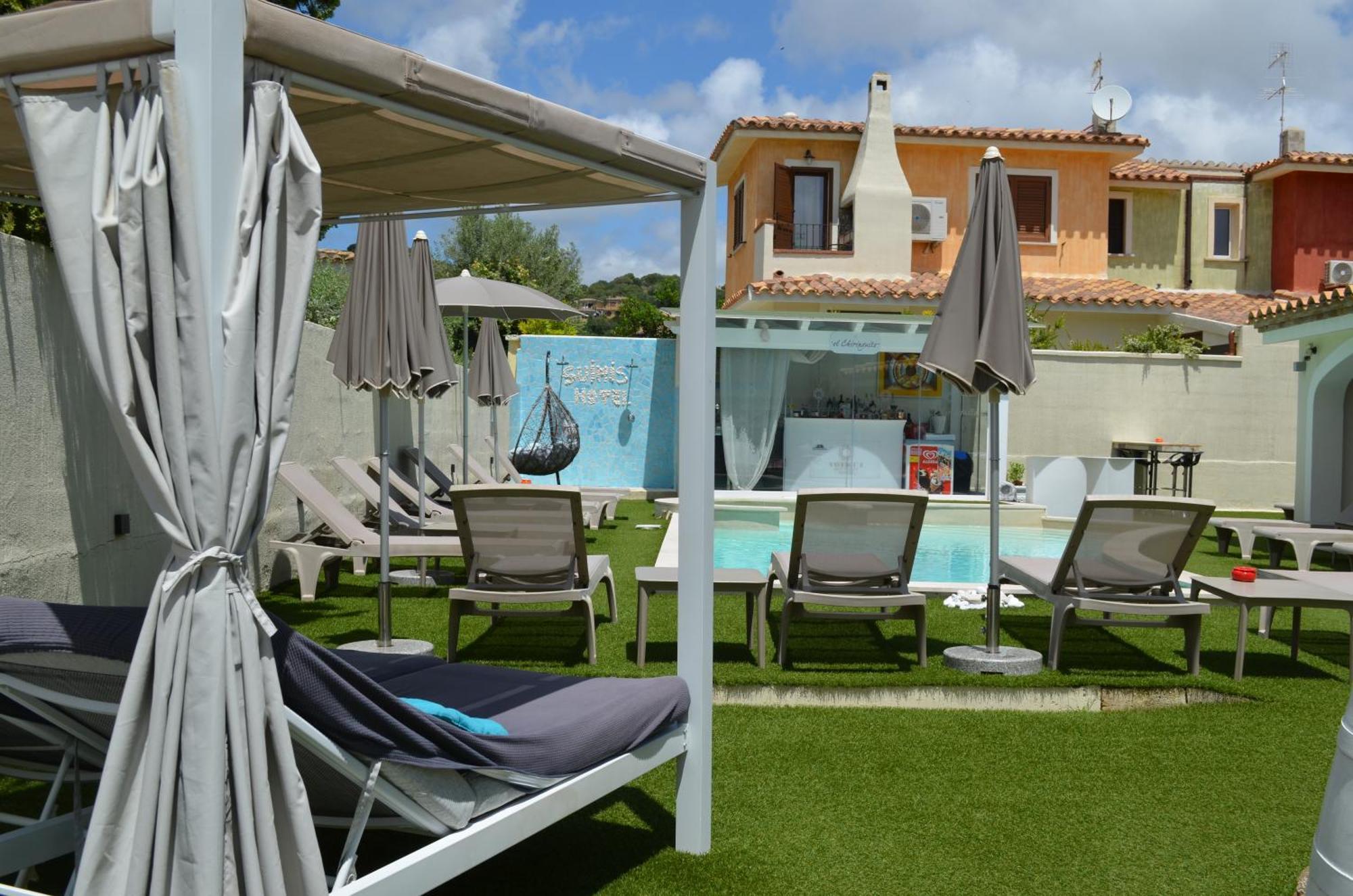 Suimi'S Hotel Villasimius Exterior photo