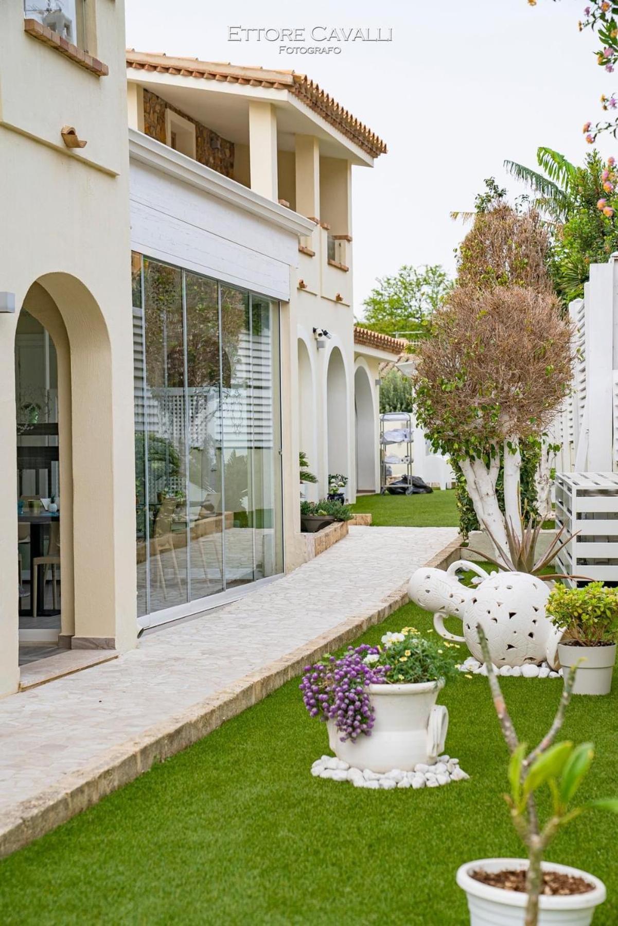 Suimi'S Hotel Villasimius Exterior photo